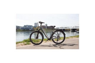 Vélo à assistance électrique 28'' Fischer Cita Move 01